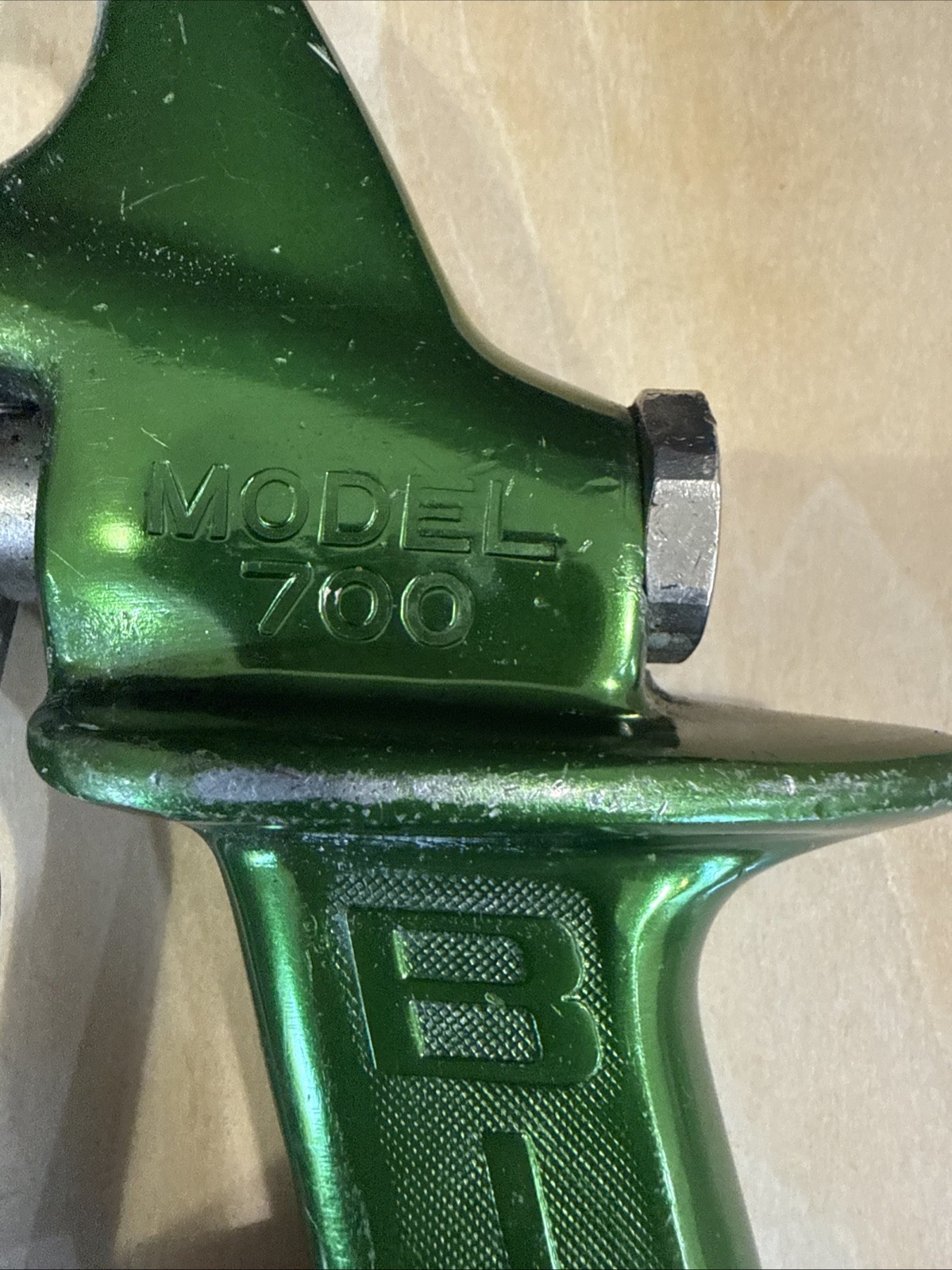 Binks Model 700 Airless Paint Spray Gun