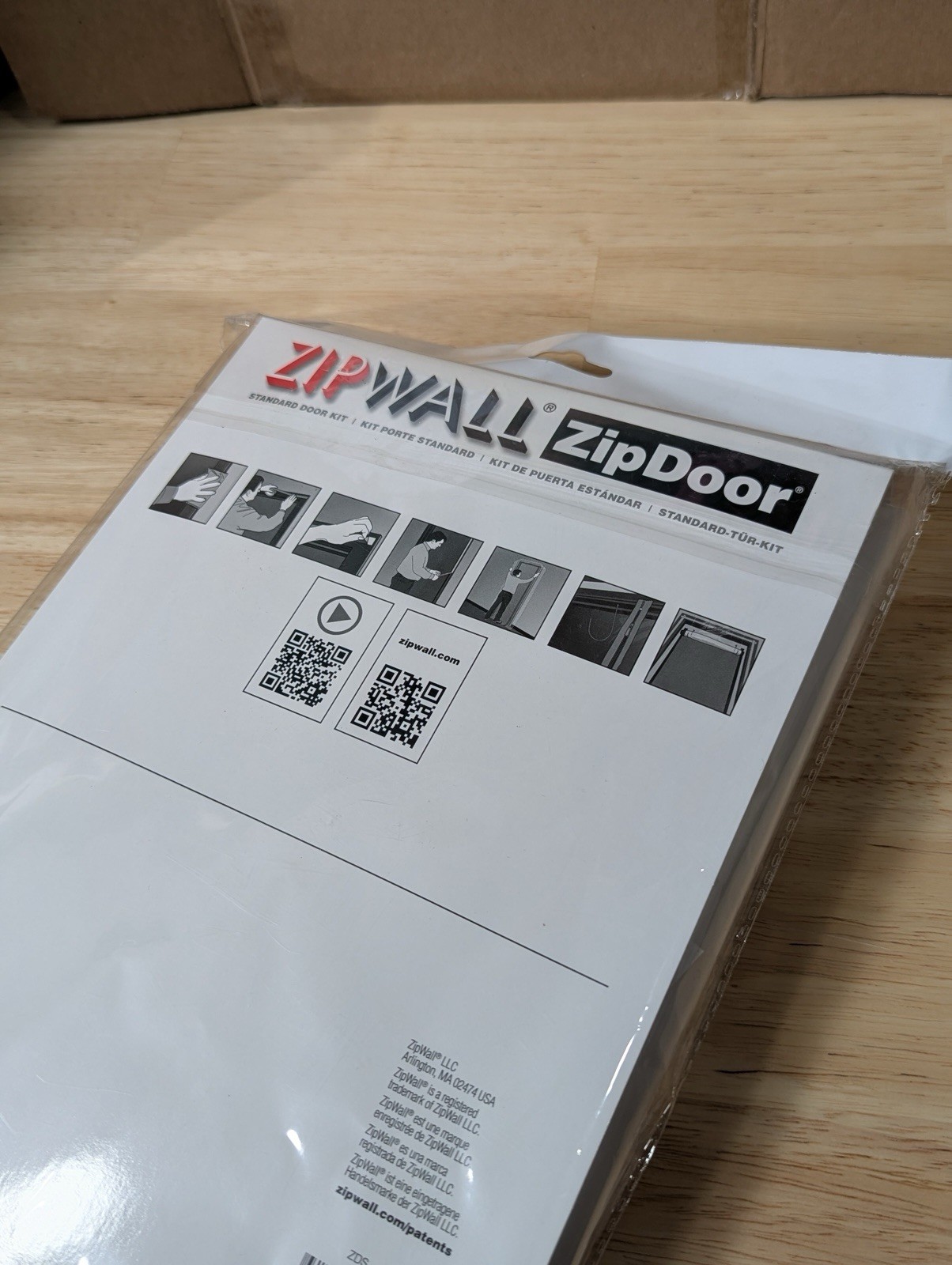 ZipWall ZipDoor Standard Door Kit Dust Barrier 4ft x 7.5ft Sealed New