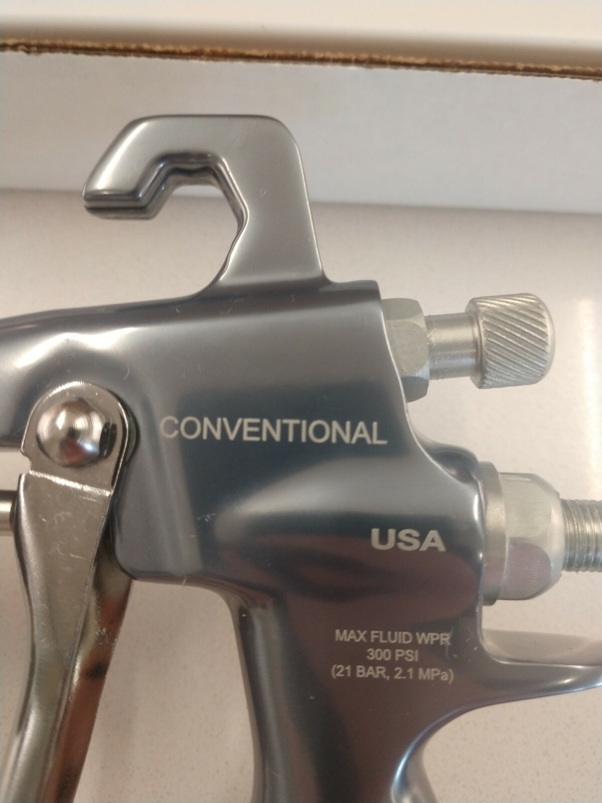 Graco AirPro Conventional Pressure Feed Spray Gun – 288931