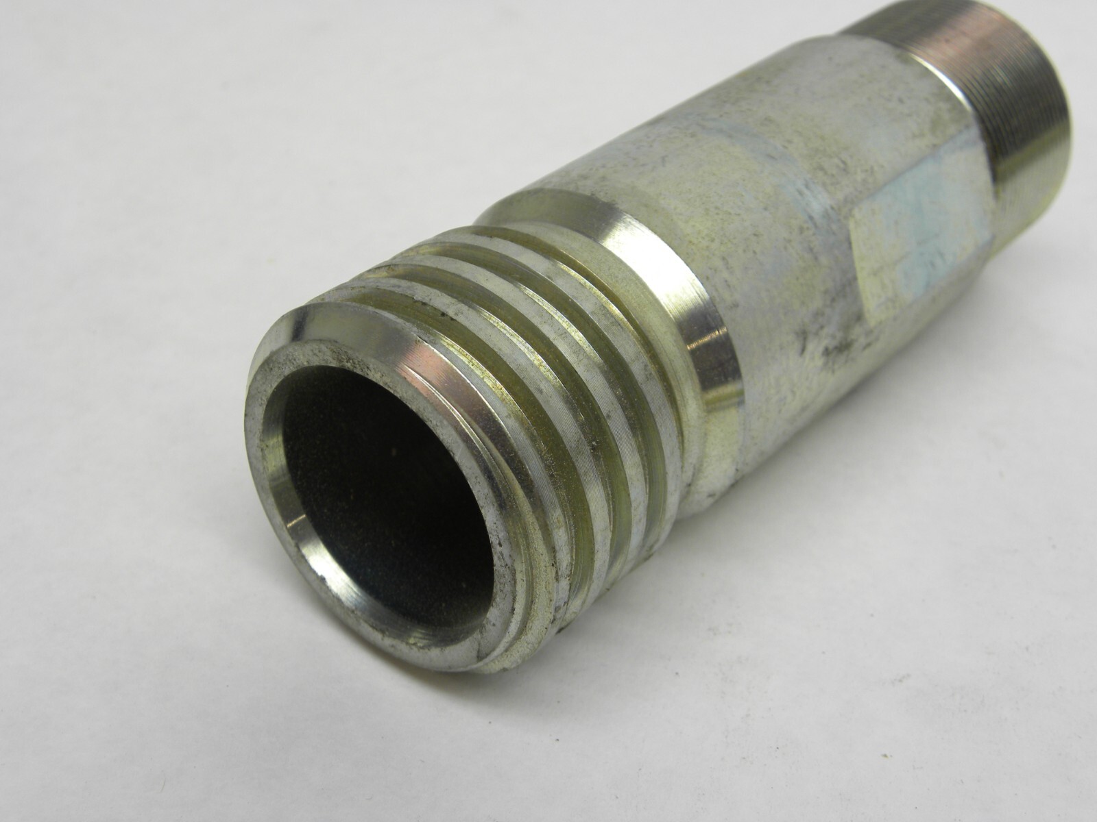 NEW OLDS STOCK – GRACO THREADED CYLINDER SLEEVE 5″ x 1-3/4