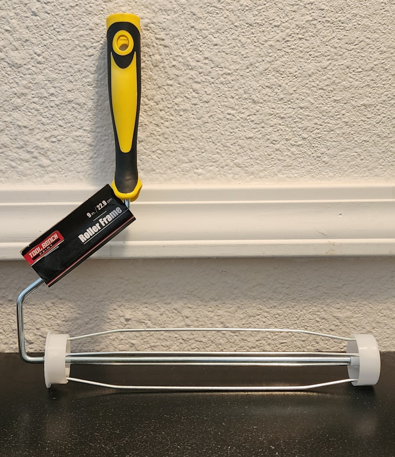 Paint Roller 9 Inch Frame Metal with Plastic Handle Tool Bench Painters Hardware