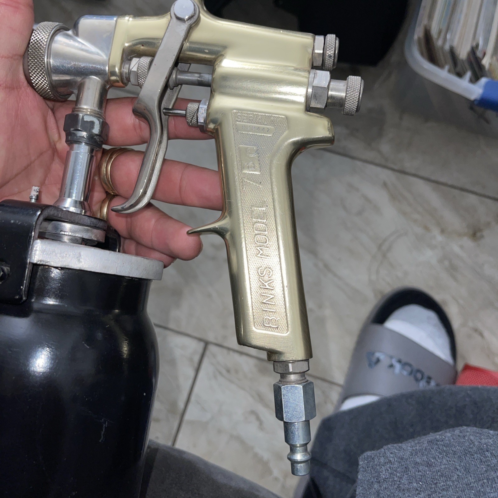 Binks Model 7 B/C Gold Edition with cup