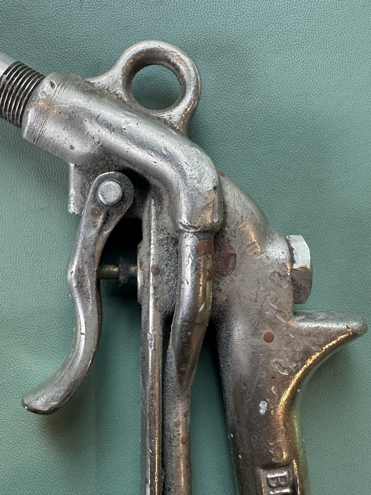 Binks 140-B Spray Gun Air Nozzle Siphon Solvent Pneumatic 140 B – See Photos