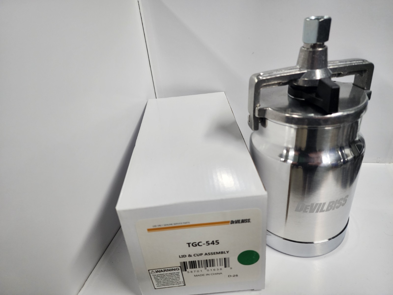 Binks TGC-545 1 Quart Cup Aluminum Fits Spray Gun Models 2001 and 2100