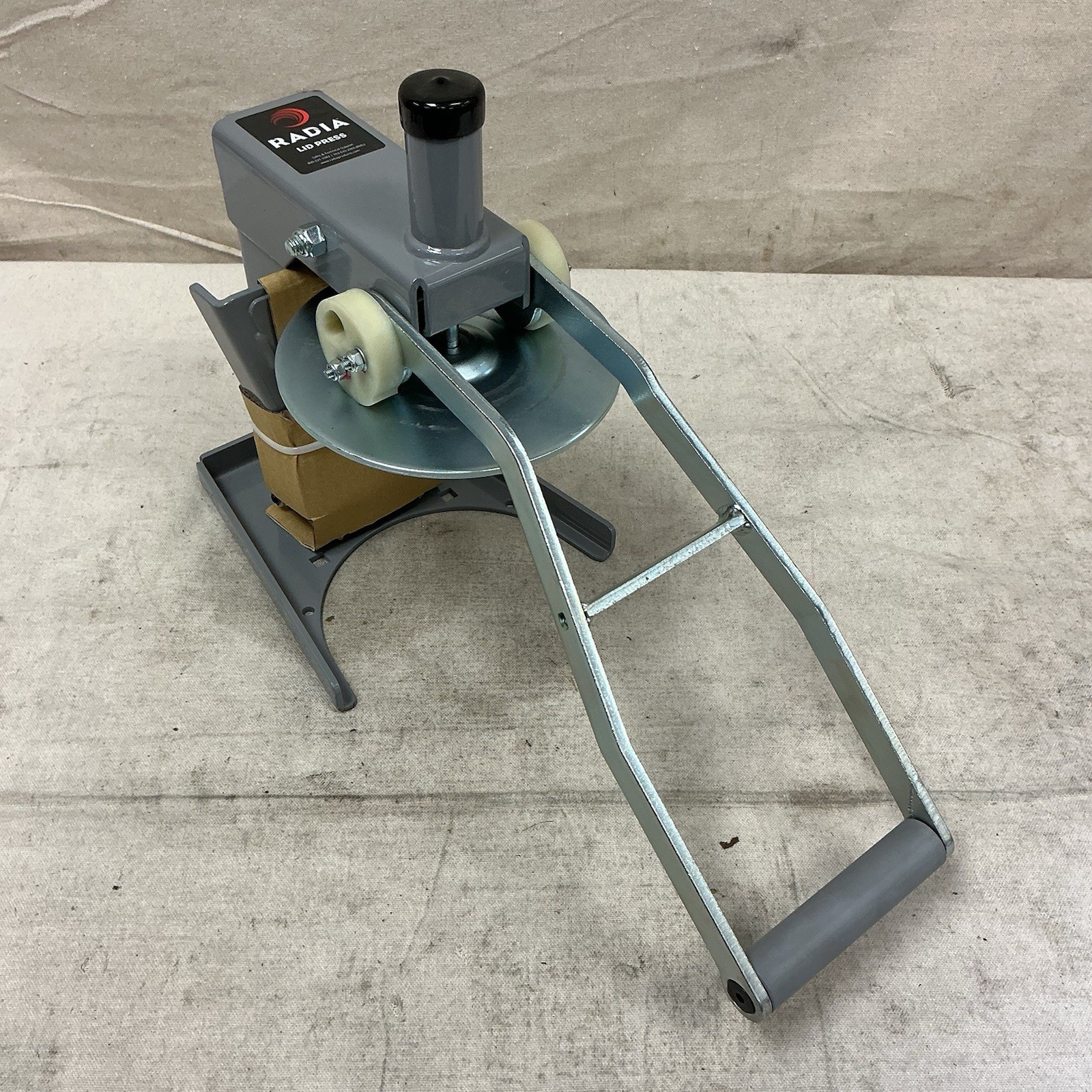 RADIA 5080-03 Paint Lid Press 0.5pt-1pt/1qt/1gal Compatible Container Size