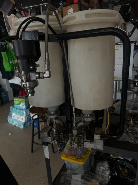 GRACO PR70 WITH POLY TANKS AND AGITATOR