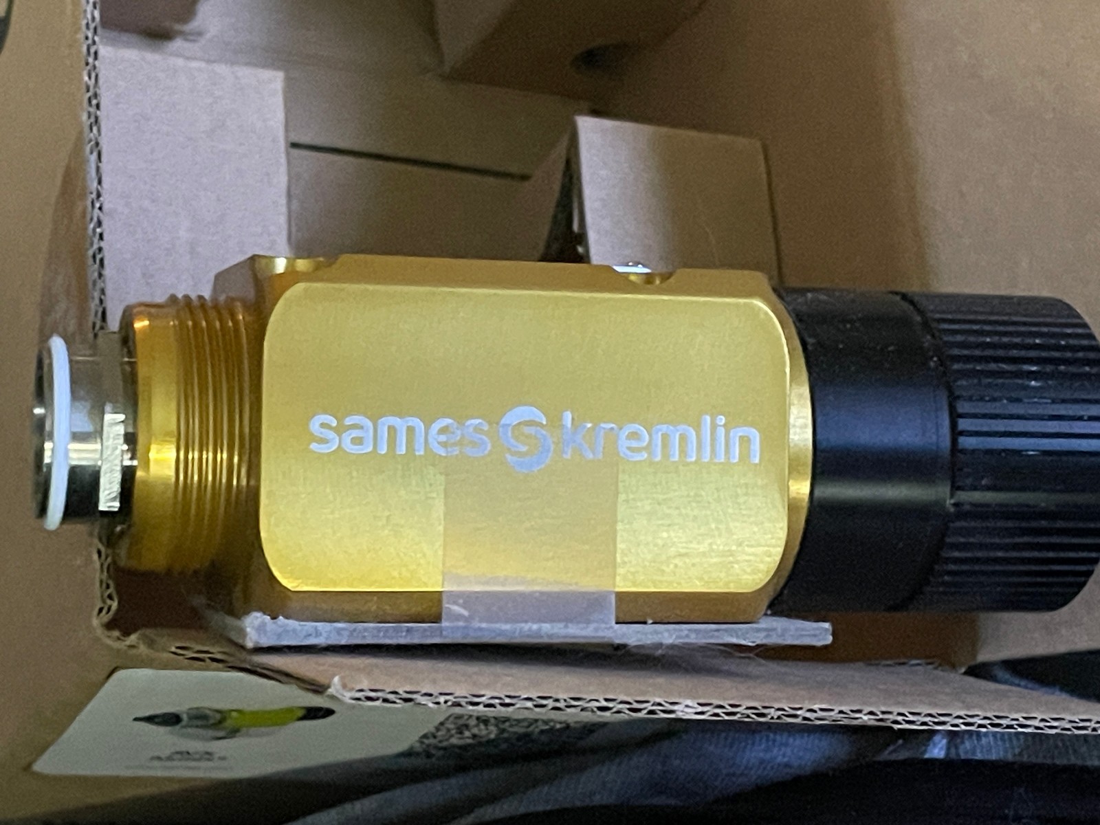 KREMLIN SAMES AVX AUTOMATIC AIRMIX GUN INCLUDES VX AIRCAP AND 09-114 TIP